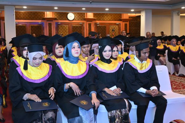Galeri Wisuda ke-85