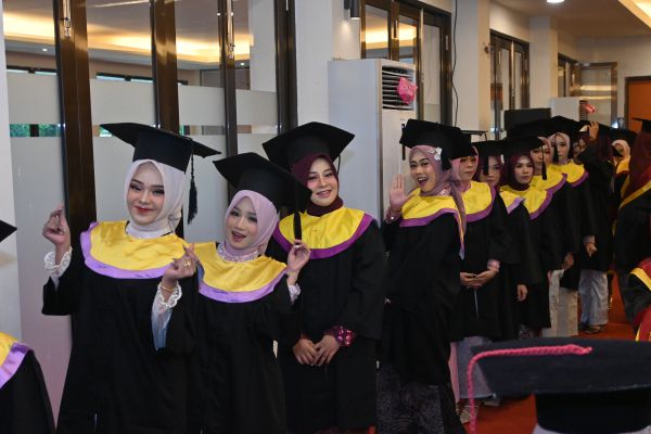 Galeri Wisuda ke-85