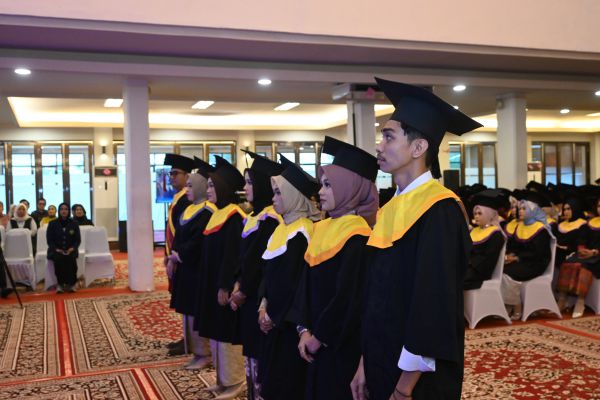 Galeri Wisuda ke-85