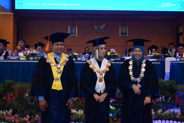 Galeri Wisuda ke-85