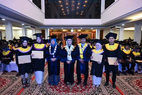 Galeri Wisuda ke-85