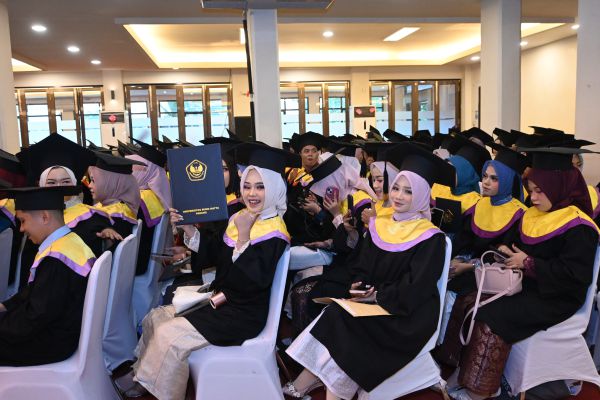Galeri Wisuda ke-85