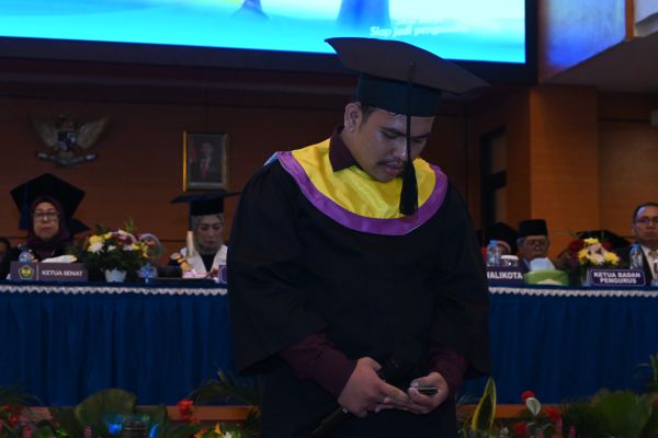 Galeri Wisuda ke-85