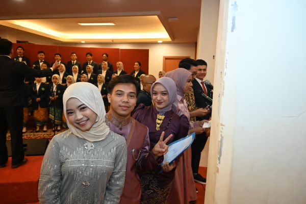 Galeri Wisuda ke-85