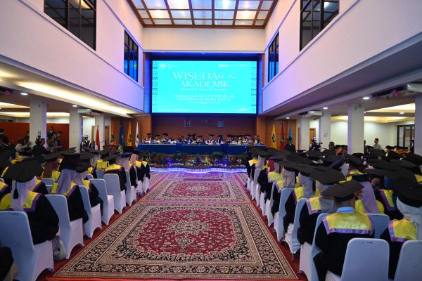 Galeri Wisuda ke-85